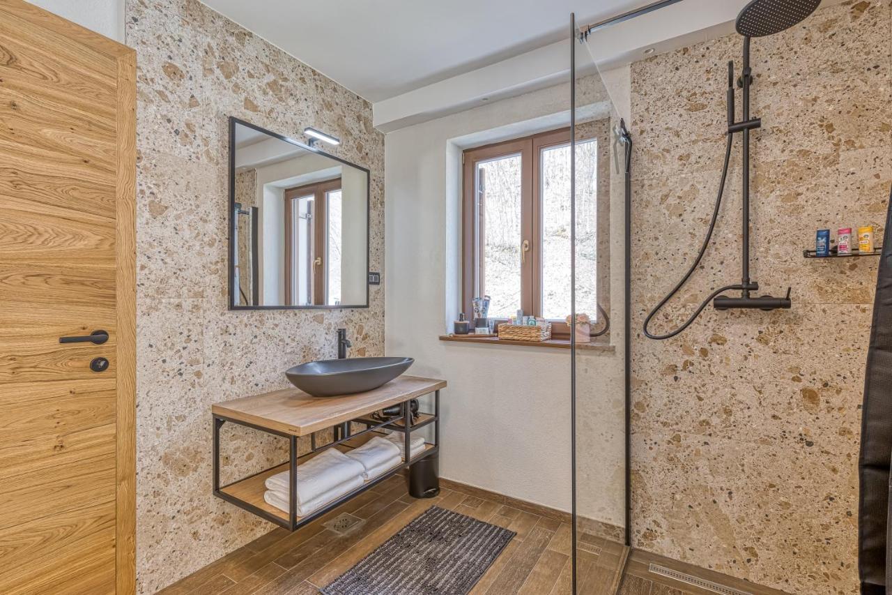 Resort Stari Malni, Osilnica - Vacation Houses Stari Malni 外观 照片